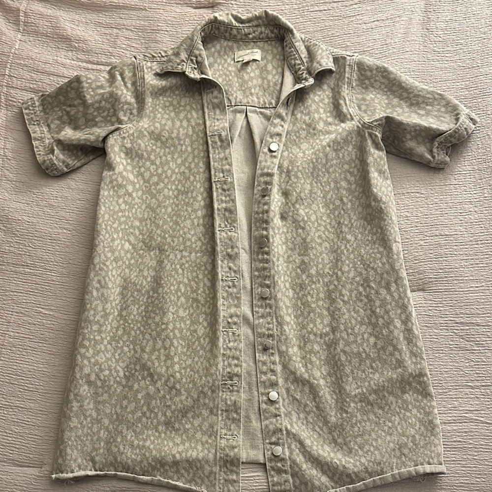 Universal Thread Gray Short Sleeve Dress